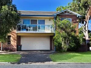 Sandy Shores 1 3 Messines Street - Shoal Bay