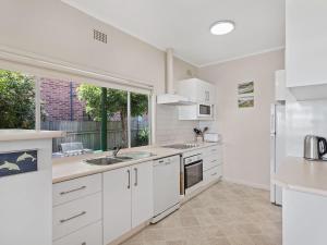 Sandy Shores 18 Corlette Point Road