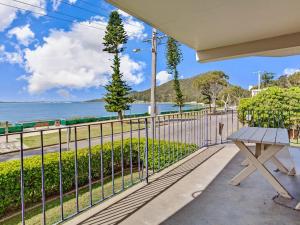 Shoal Towers Unit 3 11 Shoal Bay Road