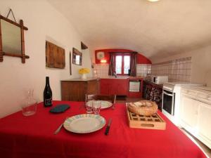 Maisons de vacances Gite Jullianges, 1 piece, 2 personnes - FR-1-582-237 : photos des chambres