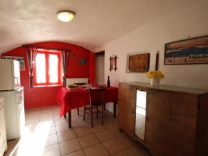 Maisons de vacances Gite Jullianges, 1 piece, 2 personnes - FR-1-582-237 : photos des chambres