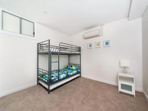 The Shoal, Unit 3094-8 Bullecourt Street