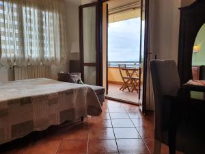 Double Room with Balcony and Panoramic View room in B&B La Casa Di Zefiro