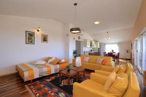 Vanda Land penthouse