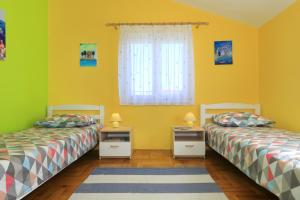 Vanda Land penthouse