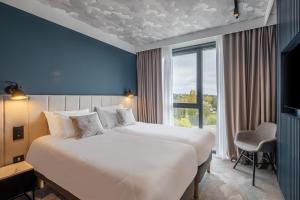 Hotels KYRIAD LYON OUEST Limonest : Hébergement 2 Lits Simples