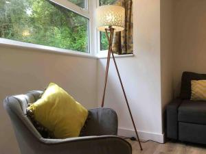 Bright and spacious annex near Lymington with private garden