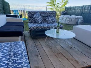 Vino Montaña & jardín Garaje NETFLIX WIFI INCLUIDO,