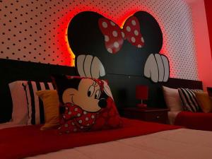 Spectacular 12-Bed Mansion with game room