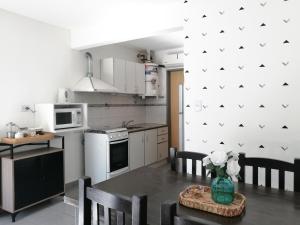 Dpto 2 a 4 pers a 100 m ruta 22