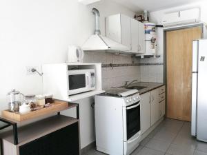 Dpto 2 a 4 pers a 100 m ruta 22