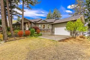 Driftwood Luxury - Saint Maries