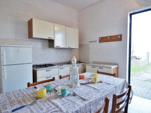 Apartment in Rosolina Mare with garden