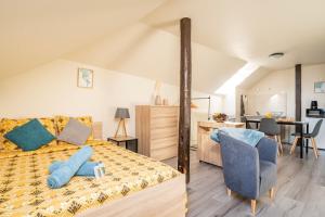 Appartements Utopia - GOLDEN TREE - WIFI - 20min St-Croix & Center Parcs : photos des chambres