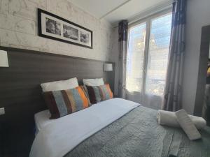 Hotels HOTEL SAVOY : photos des chambres