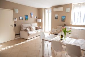 Bellagio Love apartment Pool Near lake Free parking