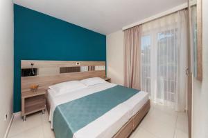 Apartments Katoro Plava Laguna 