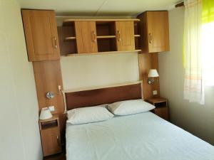 Maisons de vacances Camping Au Clos de Beaulieu : photos des chambres