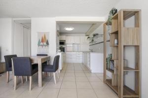 Pumicestone Lodge Unit 12 26 Maloja Ave