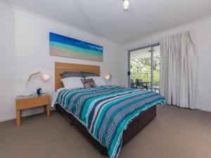 Shoal Bay Beach Apartments Unit 17 2 Shoal Bay Road