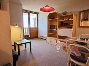 Appartements Studio Chamrousse, 1 piece, 4 personnes - FR-1-340-75 : photos des chambres