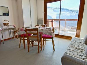 Appartements Studio Chamrousse, 1 piece, 4 personnes - FR-1-340-148 : photos des chambres