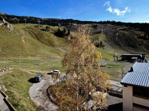 Appartements Appartement Chamrousse, 2 pieces, 4 personnes - FR-1-340-210 : photos des chambres