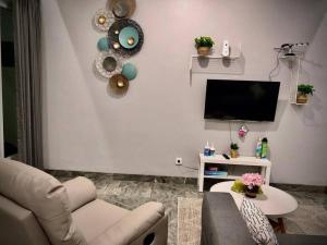 Villa Palm Springs by REQhome