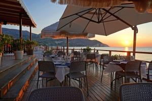 melograno Holiday Home with Swimming Pool and Private Beach