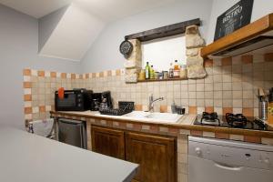 Maisons de vacances Gite urbain les jardins de la meyne : photos des chambres