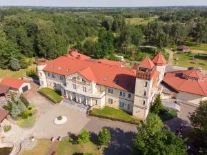 德沃尔奇卡诺夫旅馆 - Małec