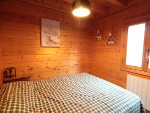 Chalets Chalet Les Carroz d'Araches, 4 pieces, 8 personnes - FR-1-572-107 : photos des chambres