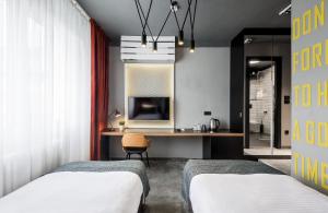 Double or Twin Room room in 7 Rooms Suites