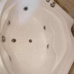 Marina Jacuzzi Apartment free parking