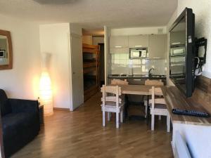 Appartements Studio Montgenevre, 1 piece, 4 personnes - FR-1-445-146 : photos des chambres