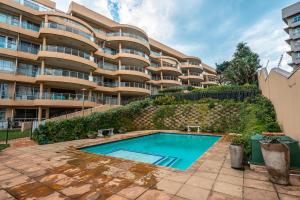 101 Bermuda-Luxury with magnificent ocean views