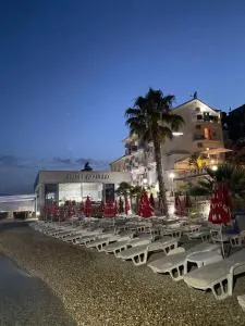 Hotel Azzurro - Baošići