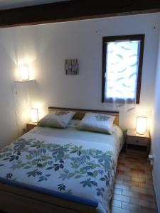 Maison au calme de la pinède, piscine, plage et farniente