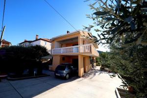 Apartment Gašpe - garden terrace