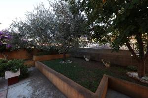 Apartment Gašpe - garden terrace