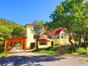 Celý apartmánový dom Donovaly-Hanesy - U Jergalov