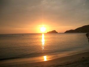 Apartamentos con vista al mar Brisa Marina Rodadero - by Bedviajes