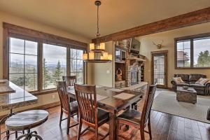 Luxurious Fraser Townhome with Private Hot Tub!