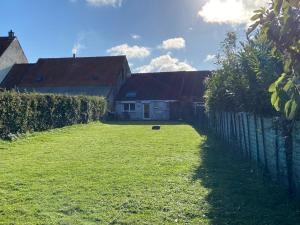 Maisons de vacances Maison de village avec jardin 15mn des plages, wifi, 2 chambres, jardin : photos des chambres