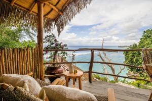 Suite Nhìn Ra Biển (Suite with Sea View)