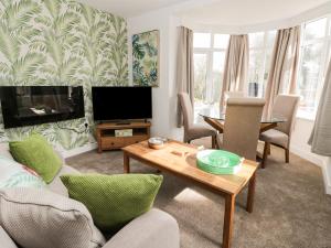 Manor Heath Apartment 1