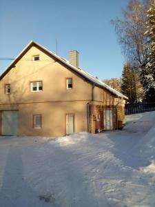 Chalupa ve Vejprtech