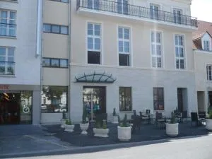 达特尼昂酒店 - Mormant-sur-Vernisson