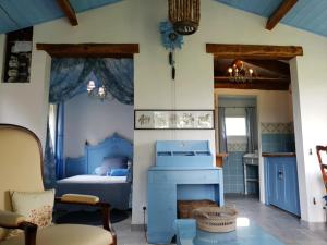 Maisons de vacances Maison charmante a Montfermier avec piscine privee : photos des chambres
