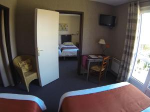 Hotels Hotel des Vignes : Chambre Familiale (2 Adultes et 2 Enfants de Moins de 12 Ans) - Non remboursable